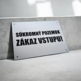 Tabuľka Zákaz vstupu súkromný pozemok