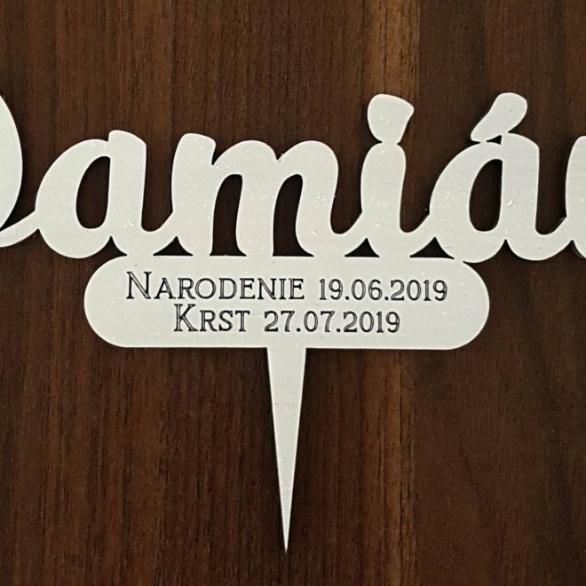 Zápich na tortu s menom – krstinový cake topper