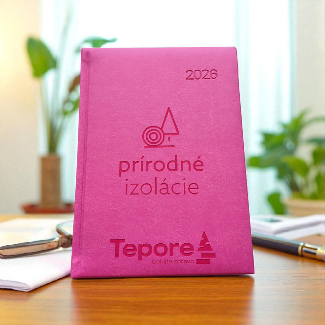 Personaliz. týždenný diár ružová 2026