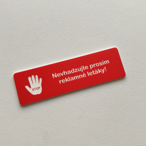 Tabuľka Nevhadzujte Letáky