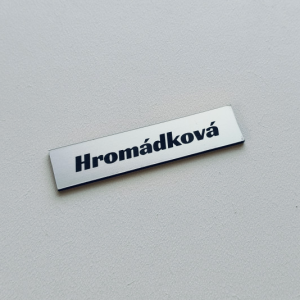 Úzka menovka na schránku 6,5 × 1,5 cm